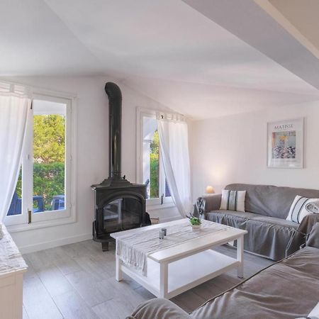 Gorgeous Renovated Cala Sant Vicenc Beach Villa Cala de Sant Vicenc Buitenkant foto